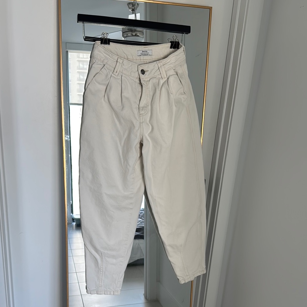 Bershka - Banana Denim Pants